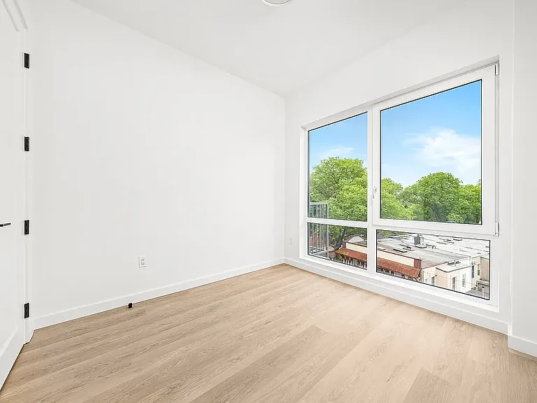 1615 Cedar St #6C — Photo 7