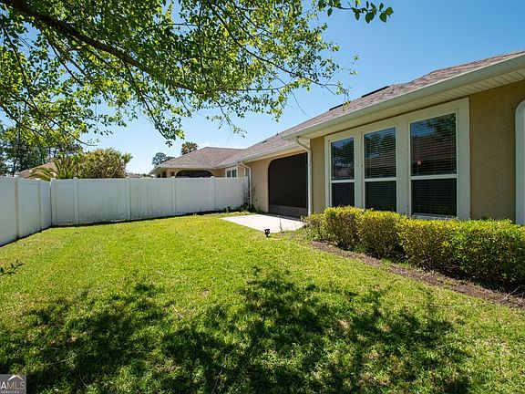 4th image of 102 Miller Ct