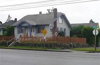 2nd image of 11515 Canyon Rd E