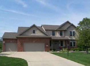 608 Mayfair Ct, Metamora, IL