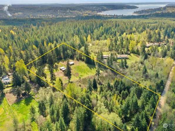982 E Alta Drive, Belfair, WA 98528