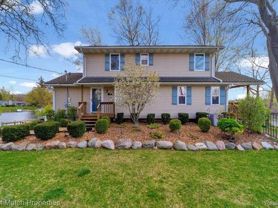 4160 Loch Ct, Highland, MI, 48357