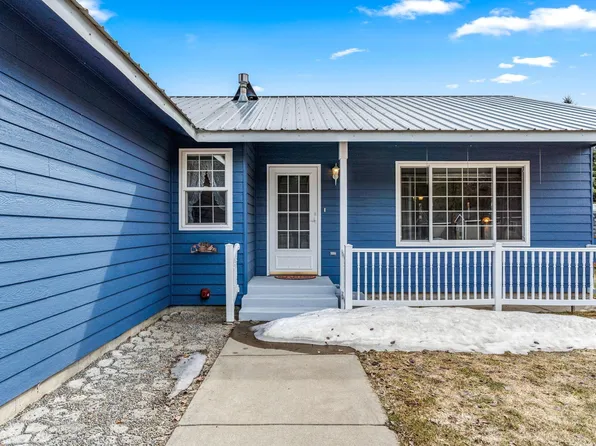 186 Elk Rd, Moyie Springs, ID 83845
