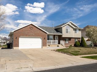 2425 S Allison Way, Syracuse, UT 84075