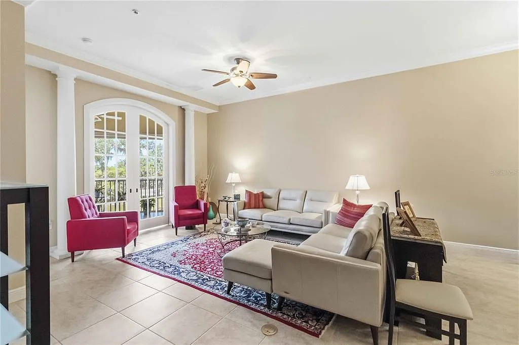 3 bed, 2.0 bath, 1997 sqft, $4,200 — Photo 4