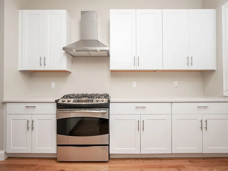 45 Crawford St #1 — Photo 2
