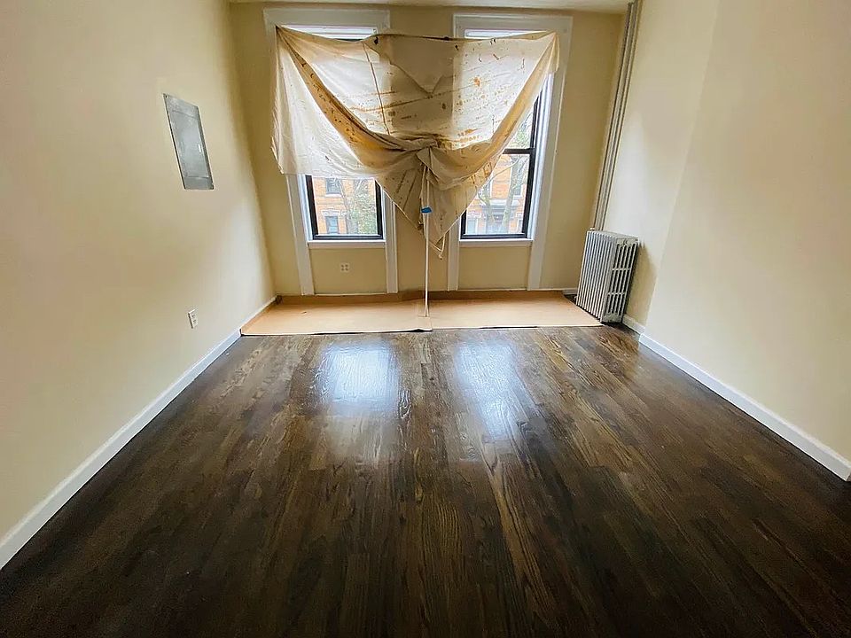 1st image of 1827 George St APT 3L
