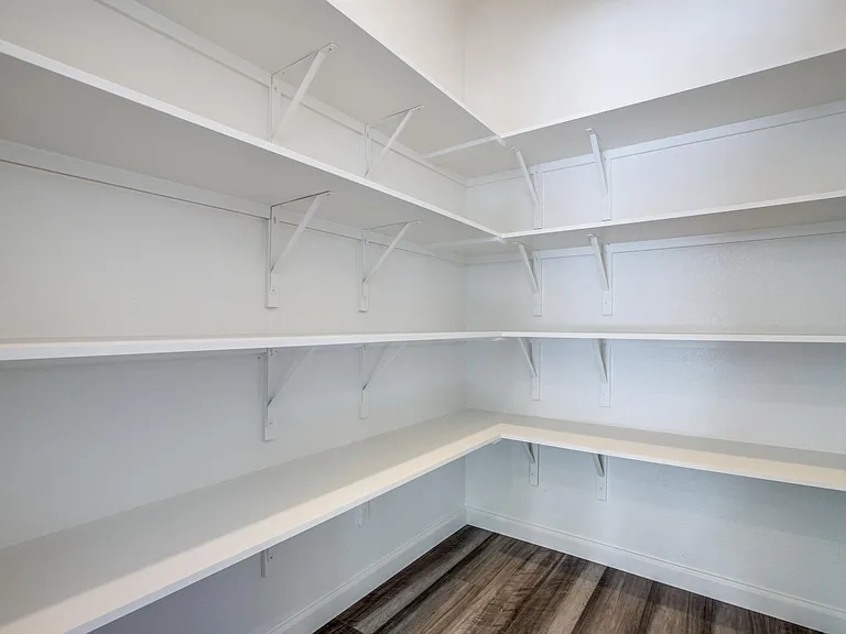2621 Silver Leaf Ln — Photo 17