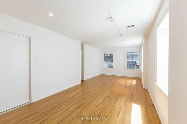 Rented by Town Residential | media 21