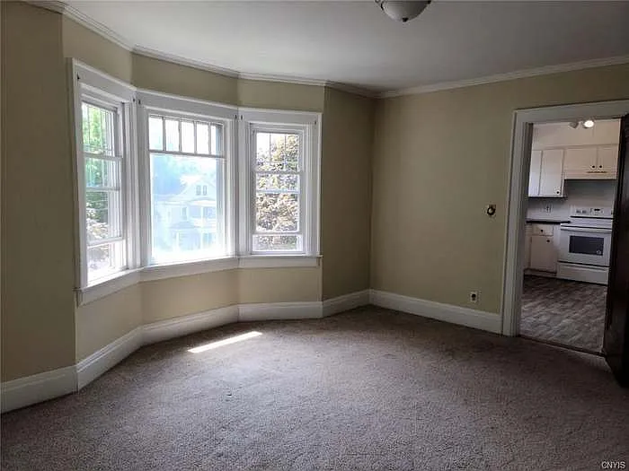 1050 Westcott St #2 — Photo 3