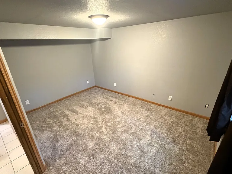 714 46th Avenue Pl — Photo 10