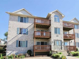 3050 Holiday Ct, Bettendorf, IA 52722