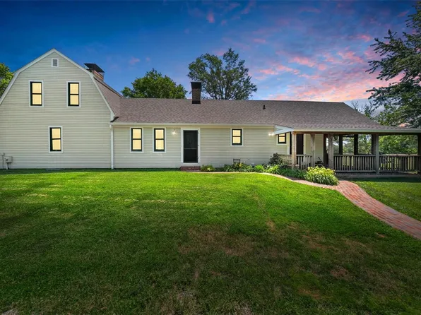 26120 Eden Trl, Warrenton, MO 63383