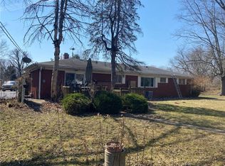 6170 E Roselyn Dr, Mooresville, IN