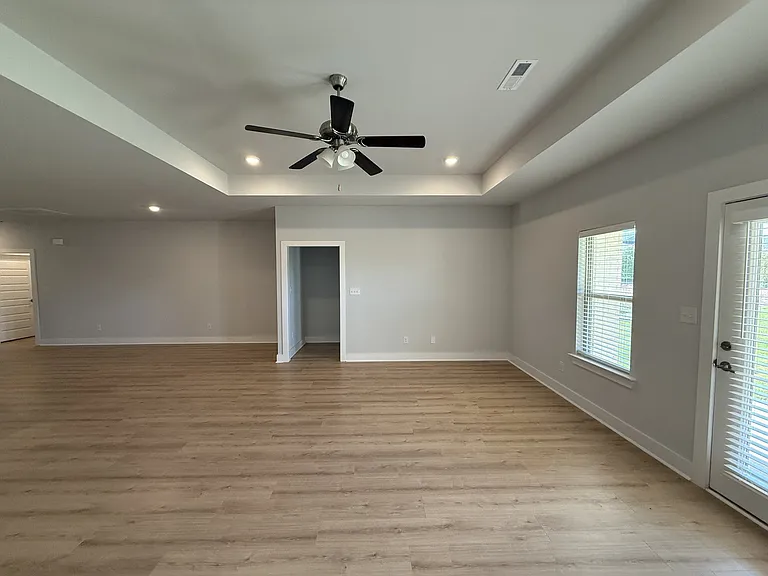 128 Clift Farm Dr — Photo 14