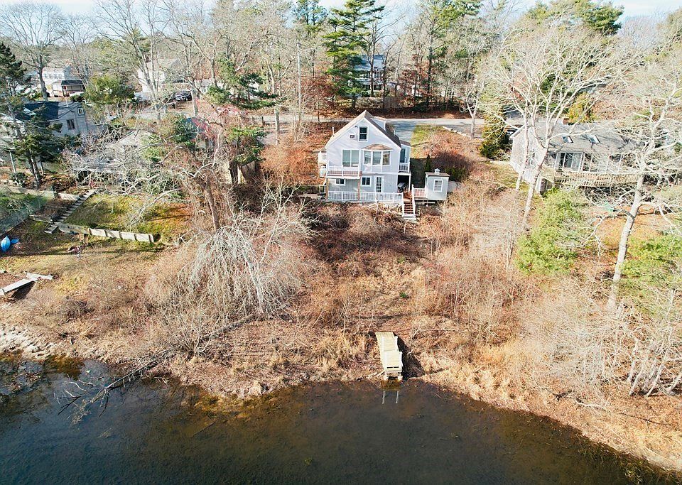 1st image of 139 Lake Dr