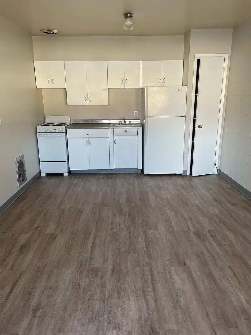 42 G St SW — Photo 4