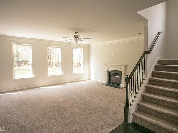 5th image of 2483 Overlook Ave NE