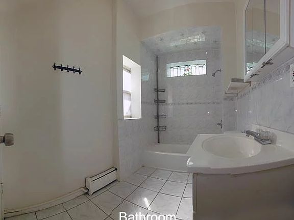 4th image of 35 Bentley Ave APT 2