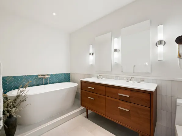 130 Fulton Street image 10 of 16