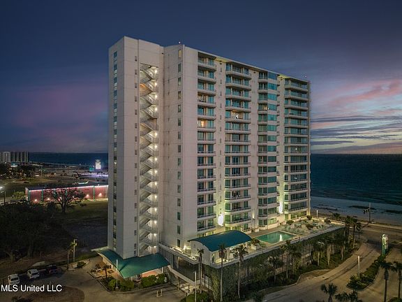 2nd image of 2060 Beach Blvd Unit 1207