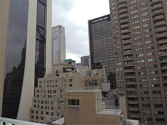 Rented by essential NEW YORK Real Estate | media 36