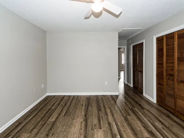 7620 Valleyview Cir, North Charleston, SC 29418