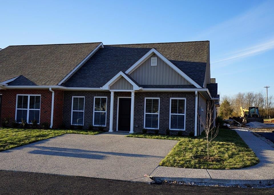 1st image of 1457 Oxford Pl