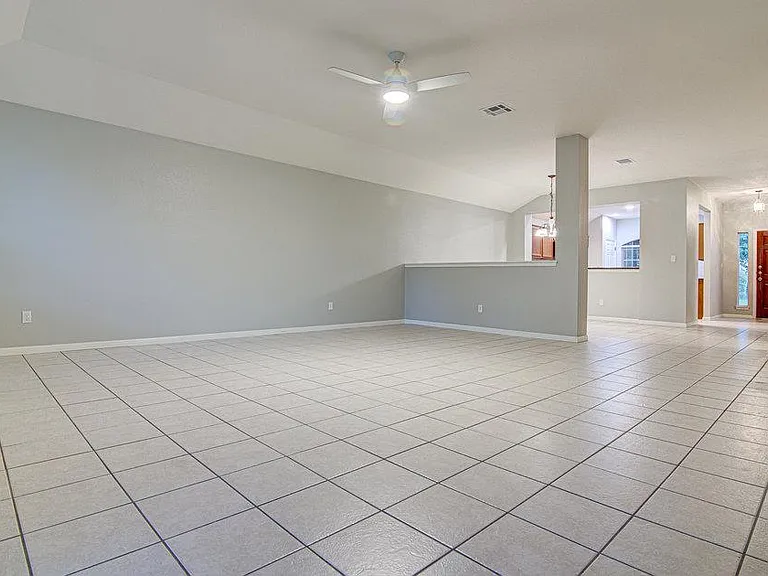 7705 Pebble Creek Dr — Photo 11
