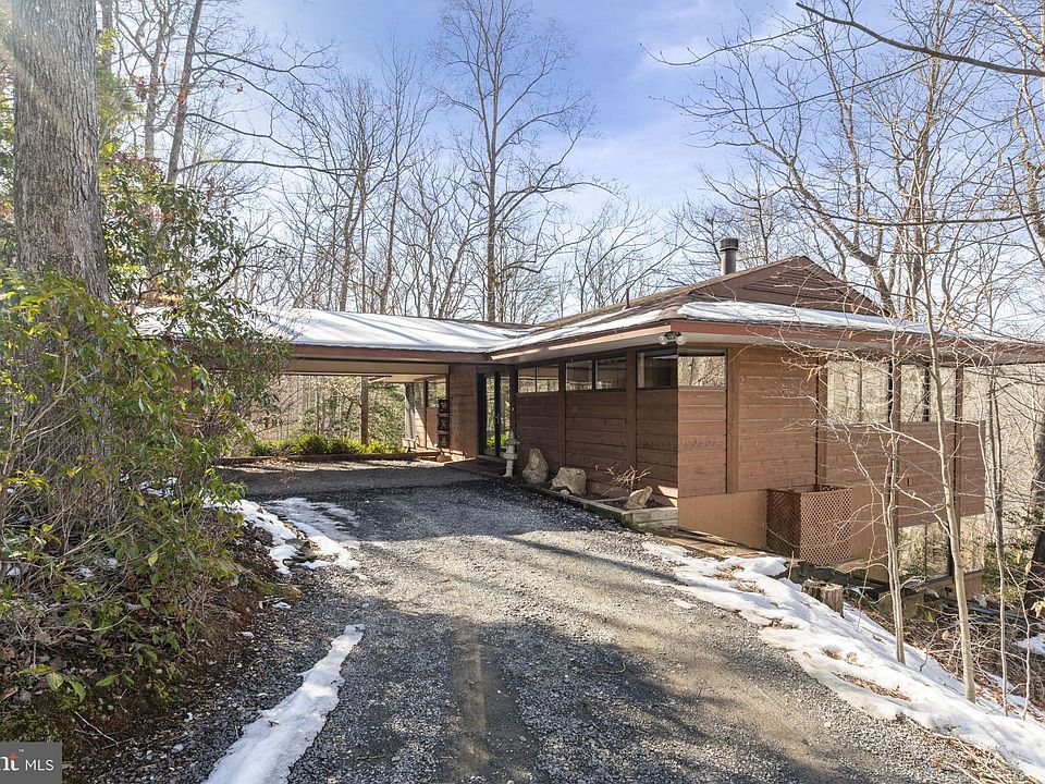 1st image of 11300 Occoquan Oaks Ln