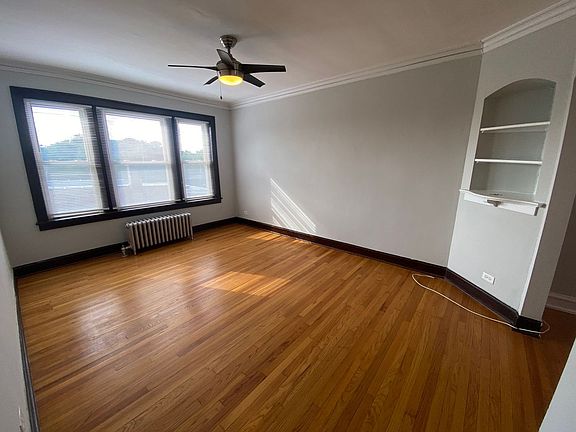 3rd image of 5542 W Leland Ave #3B