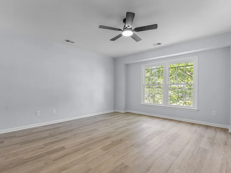 2417 Bernadotte Ct — Photo 29