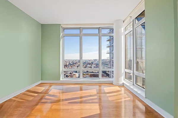 Rented by Corcoran | media 22