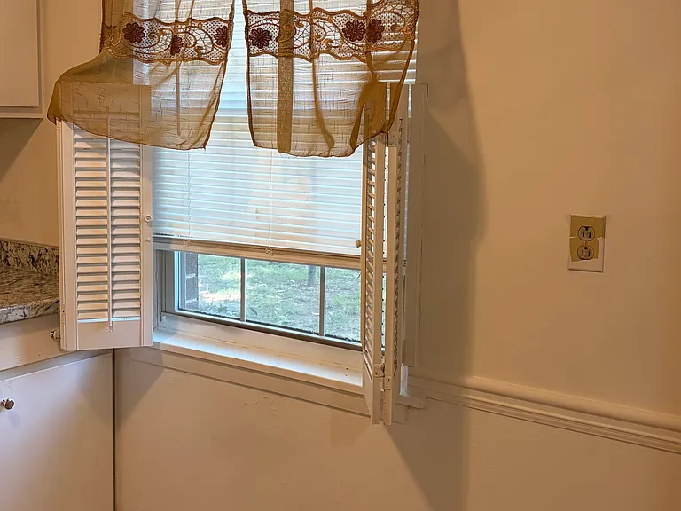 2413 Lawrenceville Hwy #3 — Photo 17