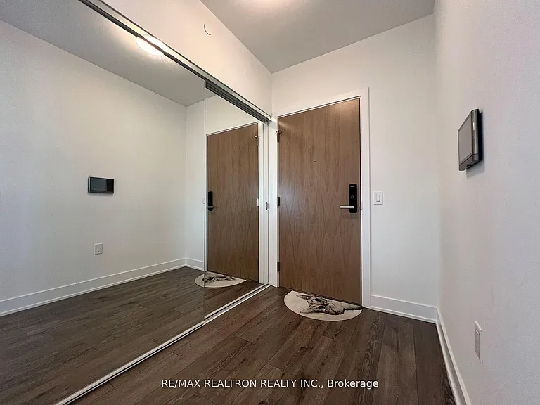 575 Bloor St E #2608 — Photo 27