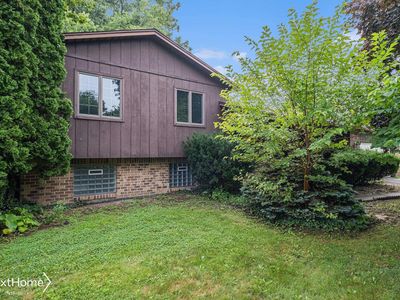 7415 Green Valley Dr, Grand Blanc, MI, 48439