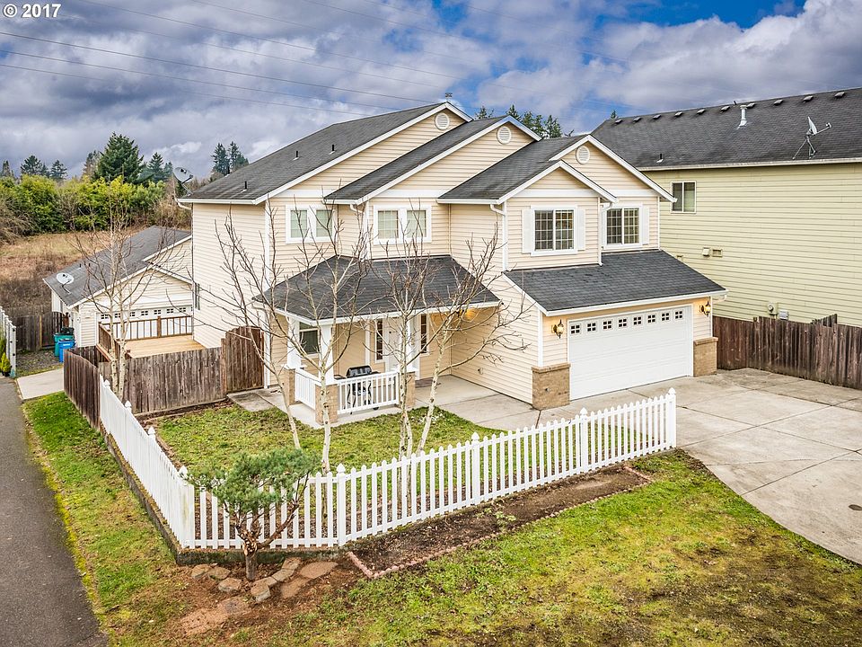 1st image of 5622 NE 64th St