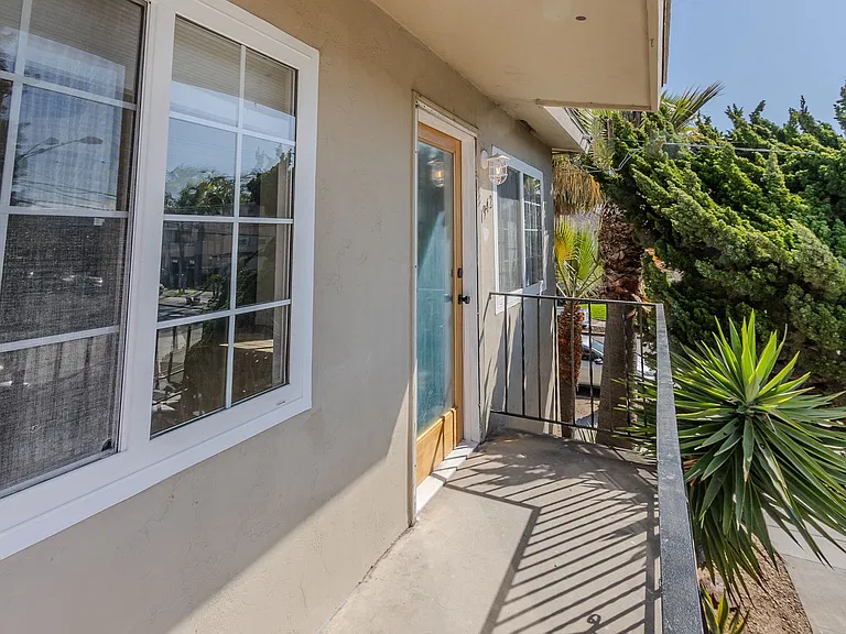 1942 Fortuna Ave — Photo 18