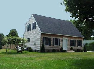 345 Highland Ter, Bridgehampton, NY 11932