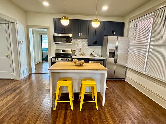 3rd image of 4172 Russell Blvd #3W