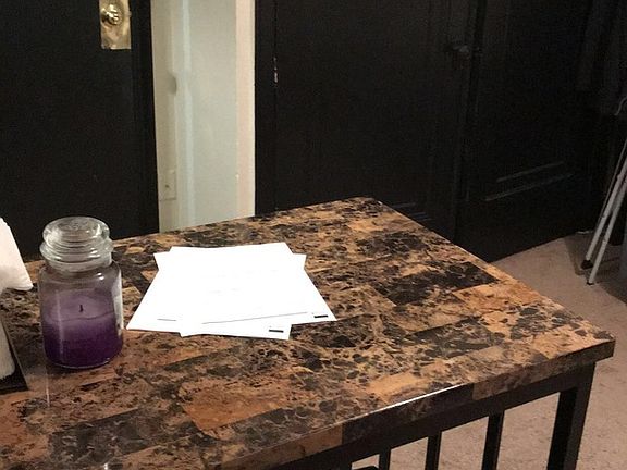 4th image of 948 W Cuyler Ave APT 7