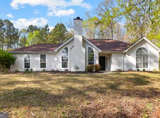 281 Winchester Dr, Sharpsburg, GA 30277