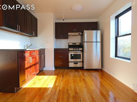 2nd image of 82 Bank St APT 6