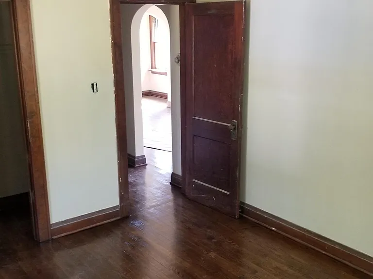 4538 Grant St — Photo 4
