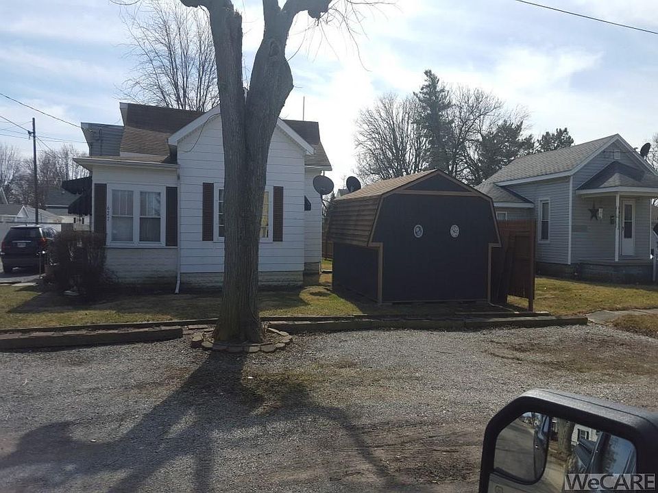 2nd image of 627 W 6th St