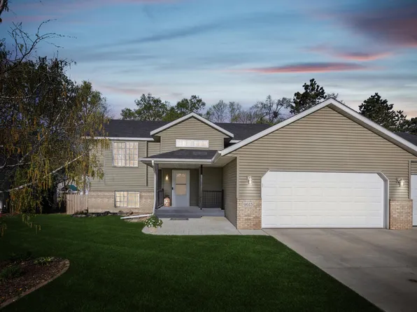 9613 River Forest Dr, Monticello, MN 55362