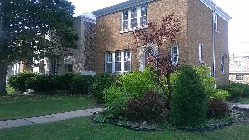 8100 S Fairfield Ave photo 1