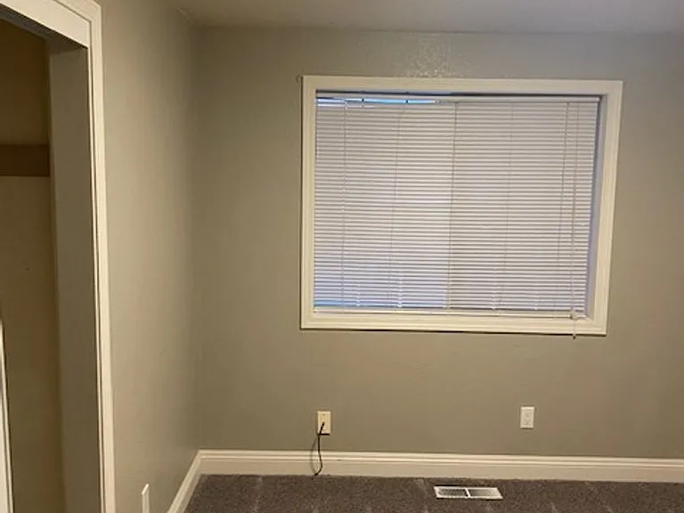 1364 Brook Ct — Photo 10