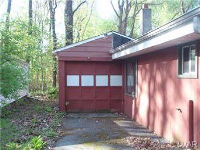 3rd image of 988 Newichawnoe St