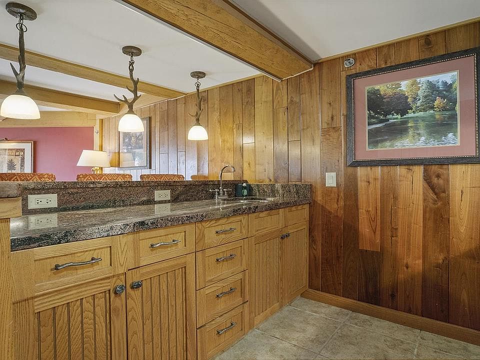 2400 East geneva Street, Delavan, WI 53115 MLS 1962436 Zillow